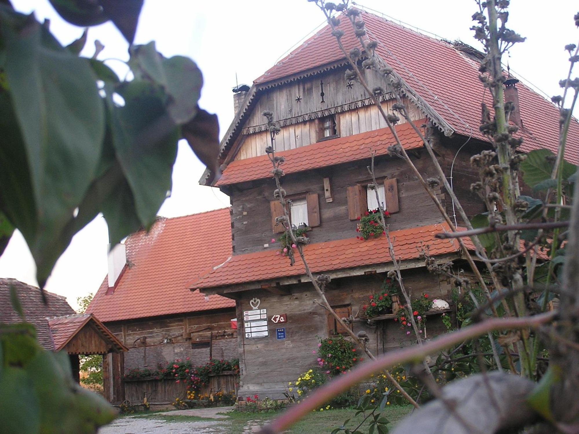 Tradicije Cigoc Hotel Eksteriør billede