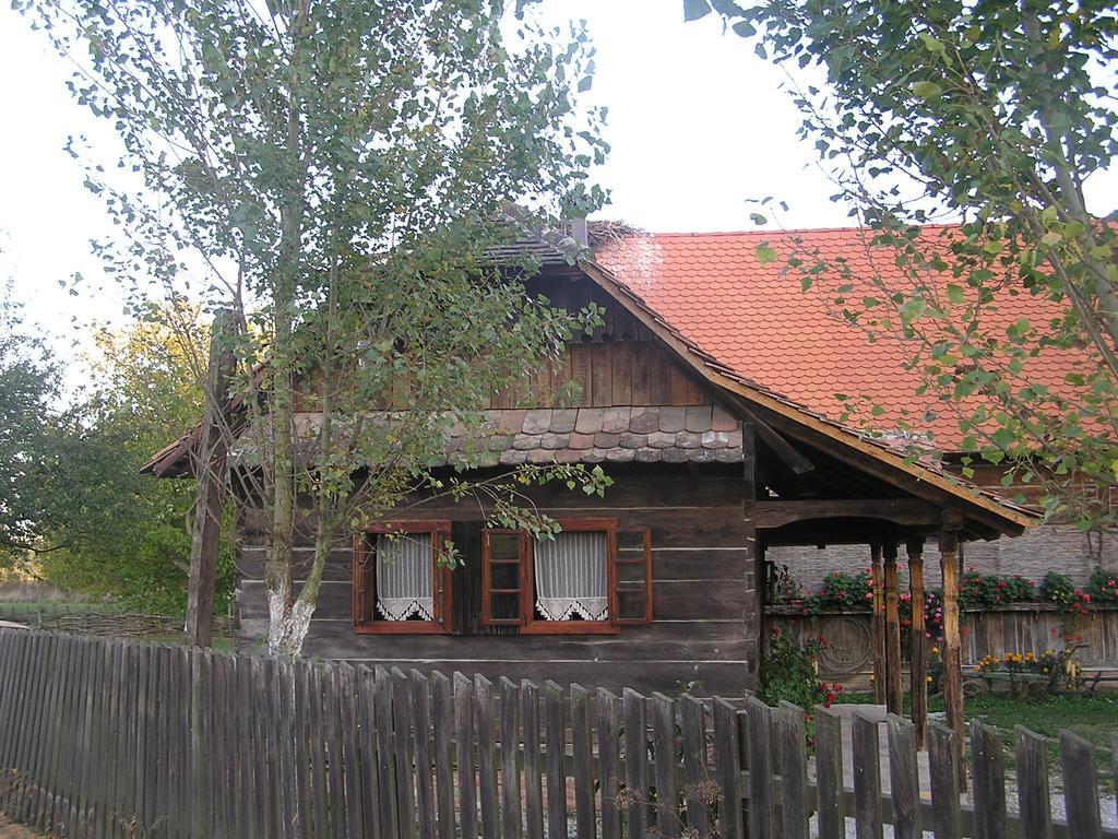 Tradicije Cigoc Hotel Eksteriør billede